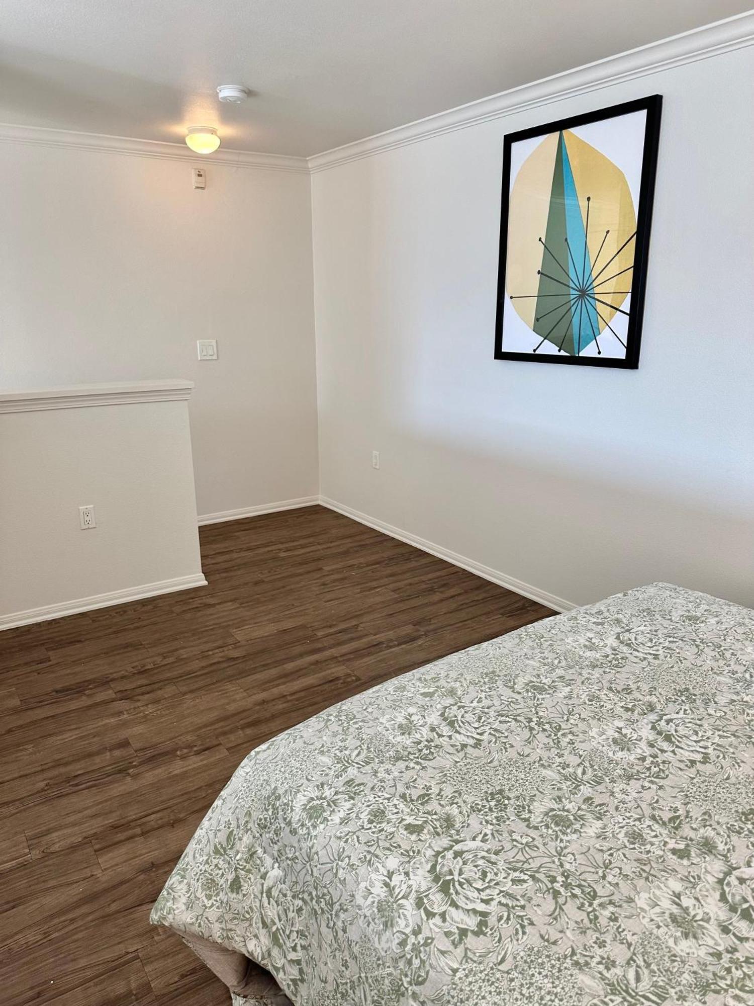 Spacious Loft 3bedroom 2bathroom In Marina Del Rey Appartement